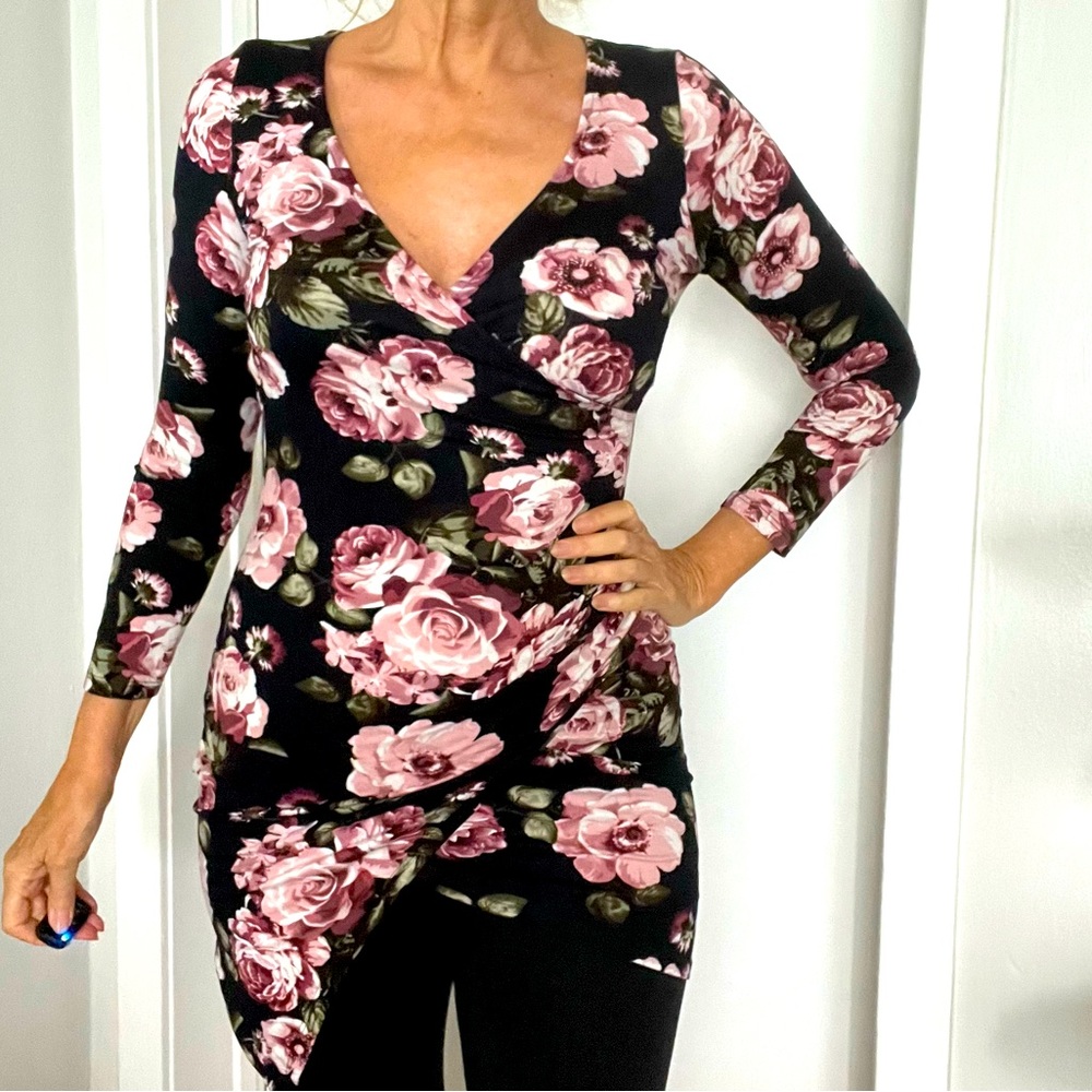 Cute Flowered Top